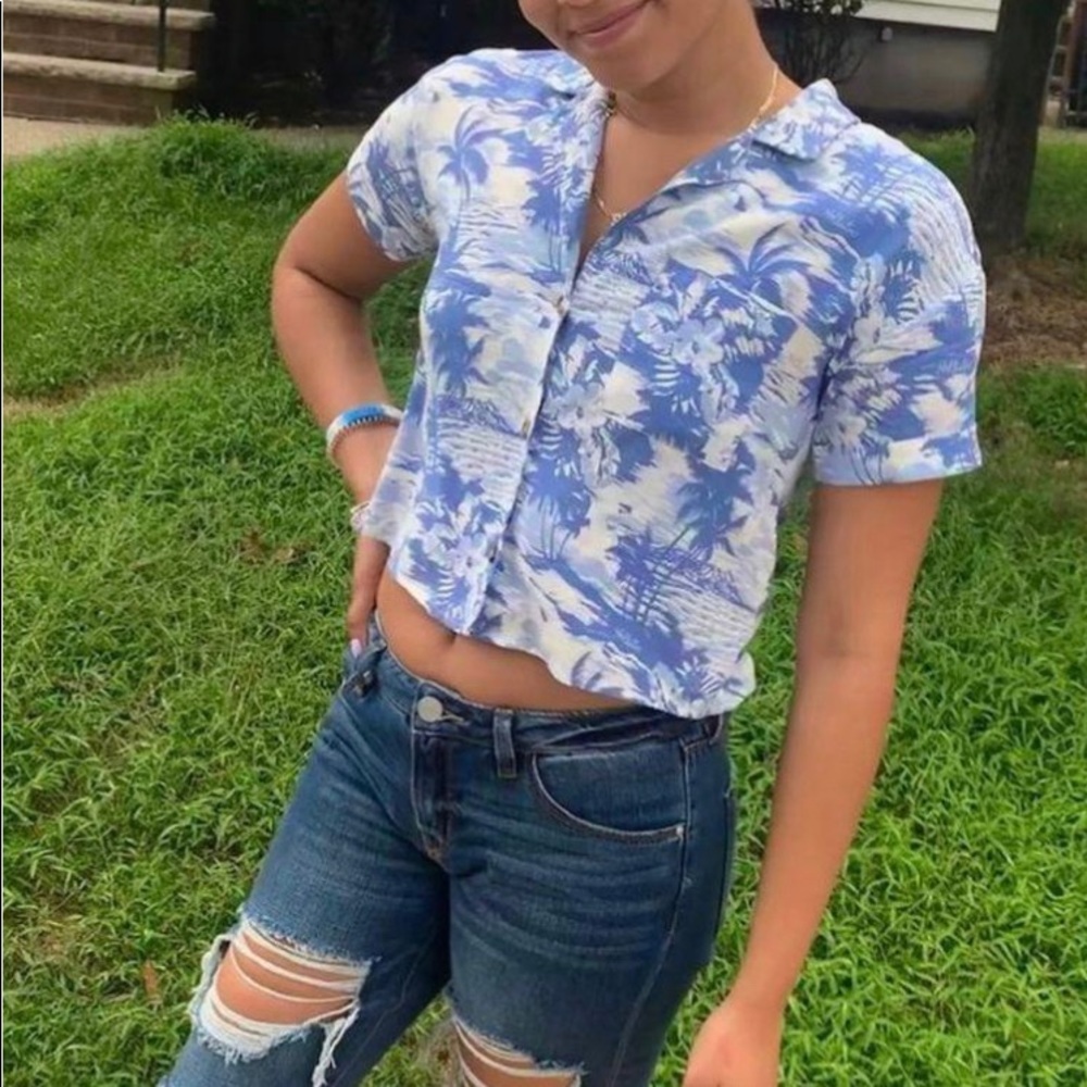Hollister tropical button up crop top